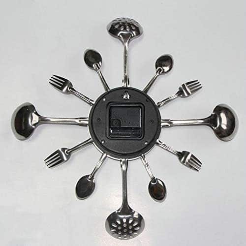 pendule métallique 3d argent: horloge de cuisine design avec effet miroir et décor fourchette cuillère, autocollant amovible